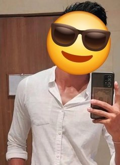 Jd for Girls/Ladies/MILFS - Male escort in Colombo Photo 1 of 2