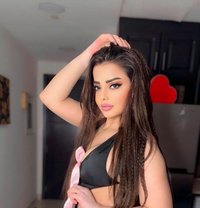 Je Je الدلوعة - puta in Dubai