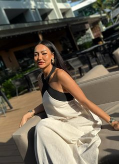 กางเกงยีนส์ - puta in Phuket Photo 13 of 14