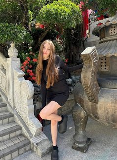 Jeany - escort in Dubai Photo 1 of 6