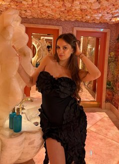 Jeany - escort in Dubai Photo 3 of 6