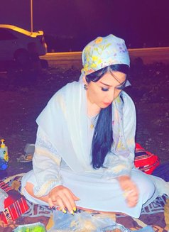 Jeddah - escort in Jeddah Photo 3 of 3