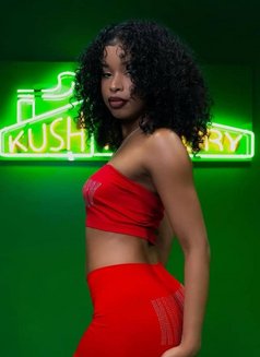 Jee, Too Sexy - puta in Jaipur Photo 2 of 5