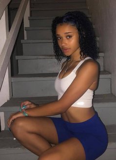 Jee, Too Sexy - puta in Jaipur Photo 4 of 5