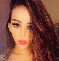 Jeeny - Transsexual escort in Beirut