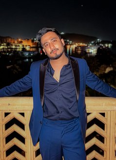 Jeet - Male escort in Noida Photo 1 of 3