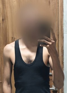 Jeet___thetallboy - Male escort in Gurgaon Photo 8 of 8