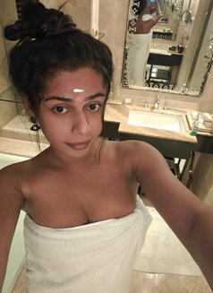 Jeevitha Kuttyma 22 - Transsexual adult performer in Chennai Photo 29 of 30