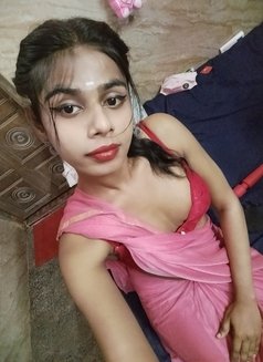 Jeevitha Kuttyma 22 - Transsexual adult performer in Chennai Photo 13 of 28