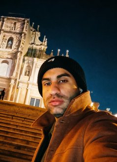 Jeff - Male companion in Hong Kong Photo 5 of 6