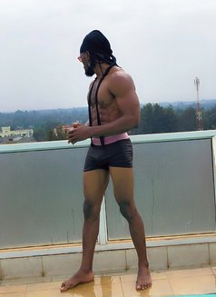 Jeff - Male escort in Nairobi Photo 14 of 14