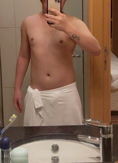 Jeff Massuer Ad - Male escort in Abu Dhabi Photo 6 of 7