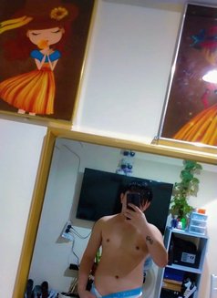 Jeff Massuer Ad - Male escort in Abu Dhabi Photo 7 of 7