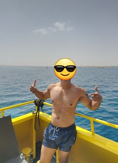 Jeff Newbie - Male escort in Dubai Photo 1 of 1
