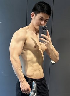 Jeff - Acompañantes masculino in Bangkok Photo 3 of 3