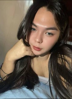 Jeimmy - Transsexual escort in Manila Photo 4 of 6