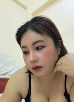 Jeje - escort in Muscat Photo 1 of 7