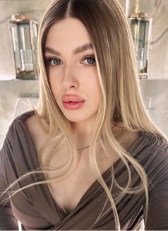 Jemma - escort in Dubai Photo 1 of 9