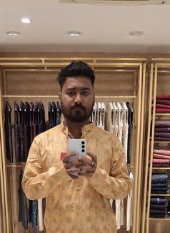 Jems Bond - Male adult performer in New Delhi Photo 1 of 2