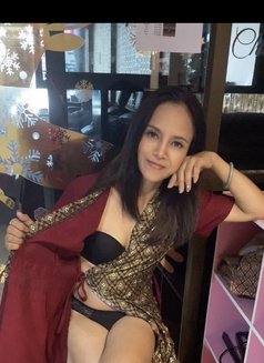 Jen Anal Sex - puta in Pattaya Photo 2 of 4