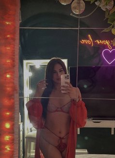 Jen: world class sex top/bottom - Acompañantes transexual in Dubai Photo 10 of 11