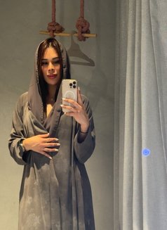 Jen: world class sex top/bottom/GFE - Transsexual escort in Dubai Photo 19 of 21