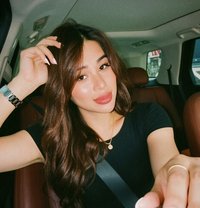 Jen: world class sex top/bottom/GFE - Transsexual escort in Dubai