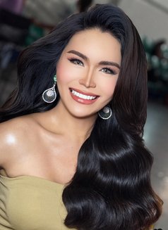 Jenelle - Transsexual escort in Manila Photo 6 of 8