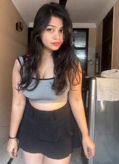 Jeni - escort in Ahmedabad Photo 3 of 8