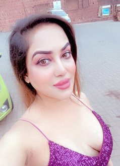 Jeni - escort in Candolim, Goa Photo 3 of 5