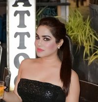 Jeni - escort in Candolim, Goa Photo 4 of 10