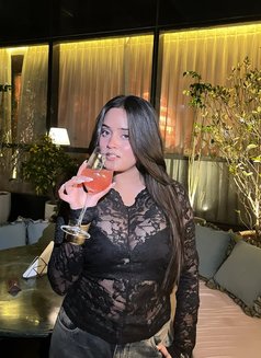 Jeni - escort in Mumbai Photo 1 of 4