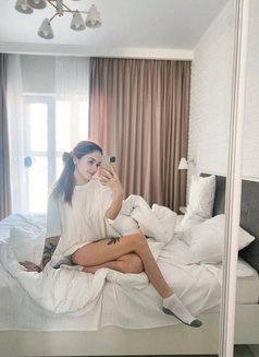 Jeni - escort in Hofuf Photo 2 of 6