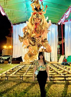 Jenifer Bali - Transsexual adult performer in Bali Photo 8 of 13