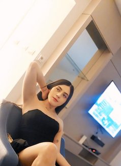 Kata - escort in Abu Dhabi Photo 4 of 5