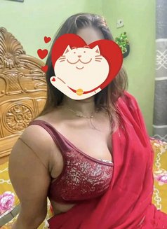 ❣️(Jenifer Queen 🥀cam & Real Meet)❣️ - escort in Ahmedabad Photo 2 of 4