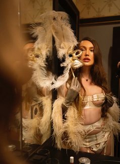Jenifer Snow The Queen - Acompañantes transexual in Dubai Photo 3 of 26