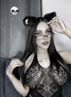 Jenifer - escort in Al Manama Photo 4 of 7