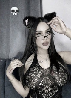 Jenifer - escort in Al Manama Photo 4 of 7