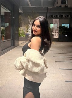 Jenika - escort in Kolkata Photo 4 of 6