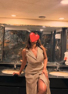 Jenisha Khatri meet and pay service - escort in Kathmandu Photo 1 of 2