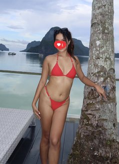 Jenn - escort in Sydney Photo 5 of 6