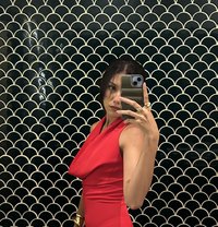 Jenn - puta in Bali