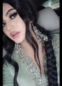 Jenn Jennie - Transsexual escort in New Delhi Photo 3 of 5