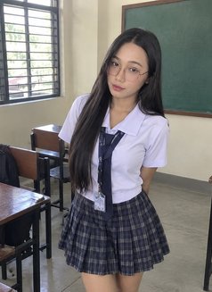 Mae Tg: @maesy_19 - escort in Makati City Photo 2 of 8