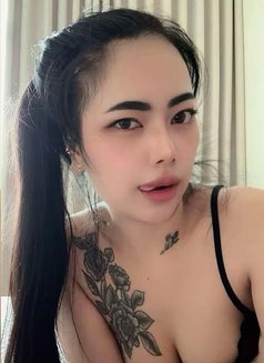 Jenna - escort in Dubai Photo 3 of 9