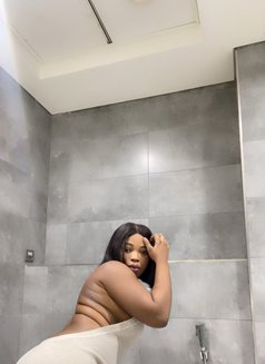 Jenni - escort in Dubai Photo 4 of 4