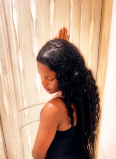 Jenni - escort in Muscat Photo 2 of 3