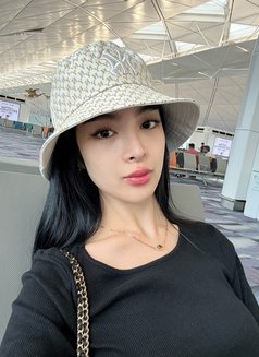 Jennie - puta in Bangkok Photo 4 of 4