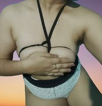 Jennie - companion in Guwahati